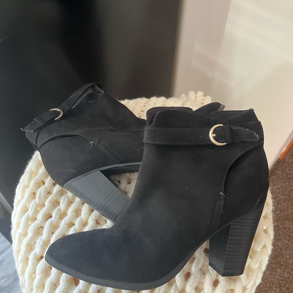 Old Navy Black Ankle Boots